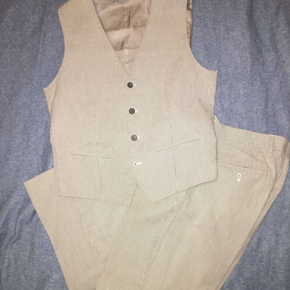 Express two piece men’s suit